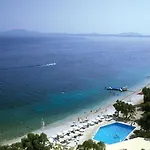 Nissaki Hotel 4*